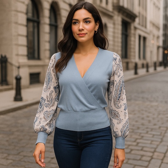 89th + Madison Ashleigh Faux Wrap Sweater Paisley Chiffon Sleeve Size Small NWT - Picture 1 of 12